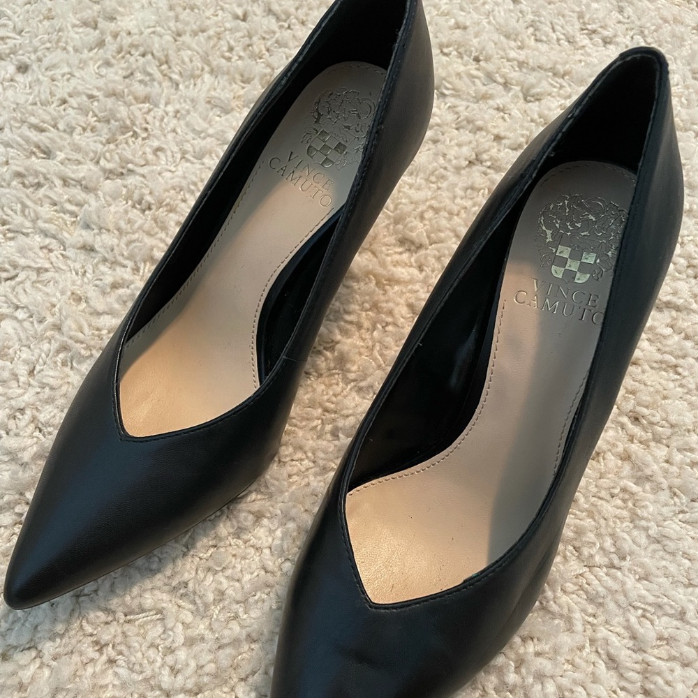 Black pointed toe heels